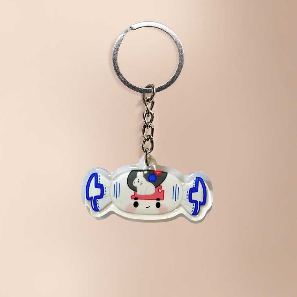 WHITE RABBIT CANDY KEYCHAIN - 1